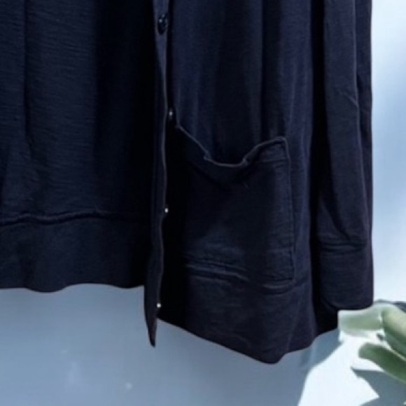 Gap Ladies Size S Navy Lightweight Button-up Cardigan - Picture 4 of 16